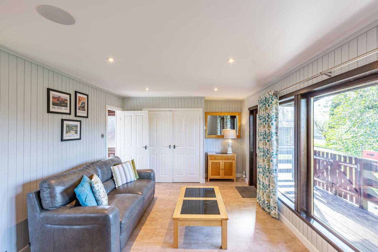 Bluebell Lodge 7 With Hot Tub Newton Stewart Exterior photo