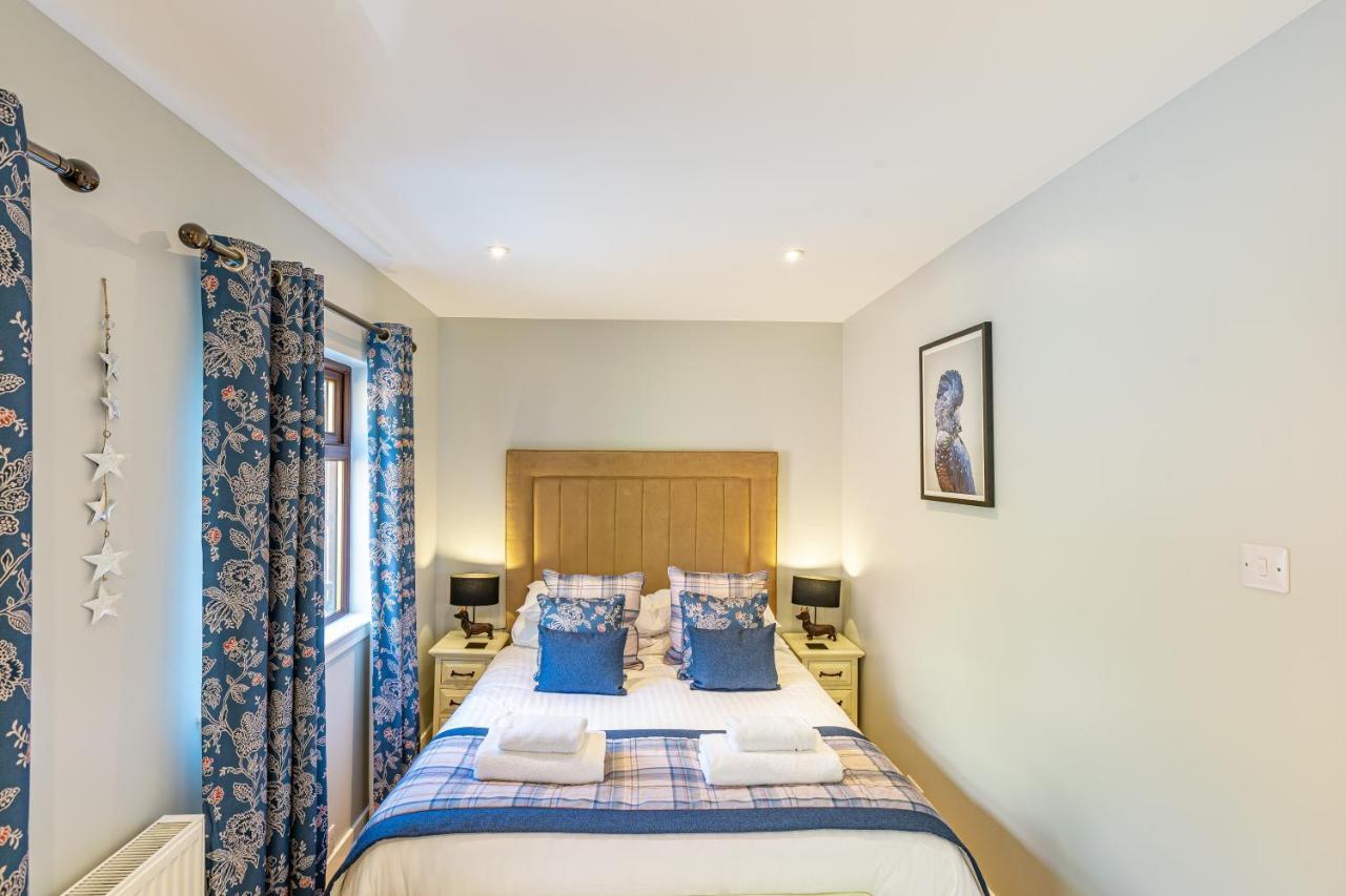 Bluebell Lodge 7 With Hot Tub Newton Stewart Exterior photo