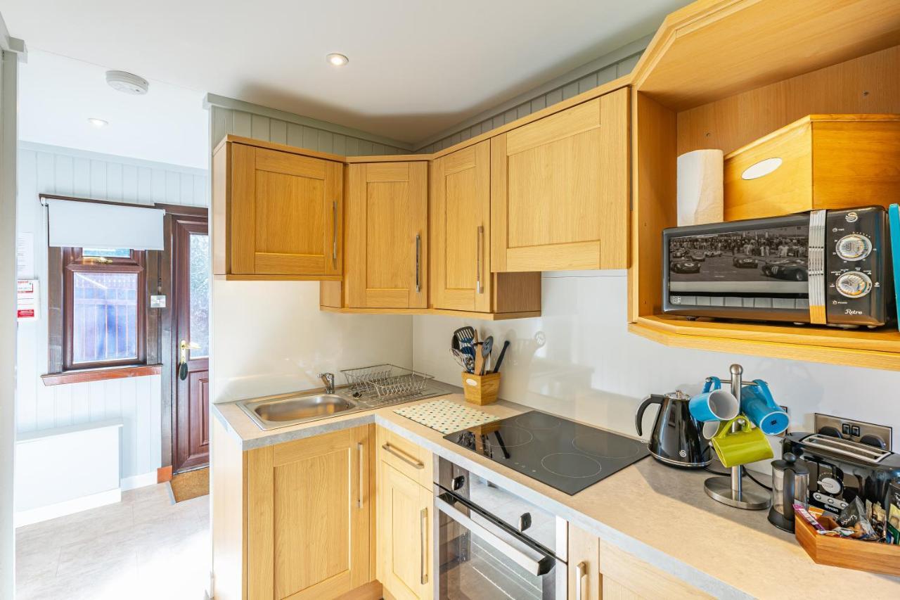 Bluebell Lodge 7 With Hot Tub Newton Stewart Exterior photo